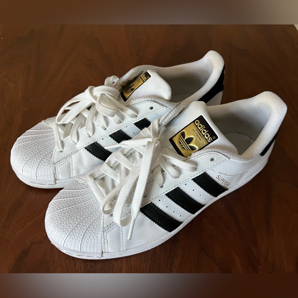 Adidas Superstar